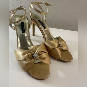Vintage Gold Caparros Heels